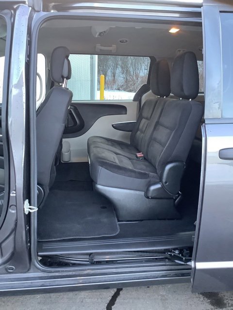 Used 2019 Dodge Grand Caravan SE image 13