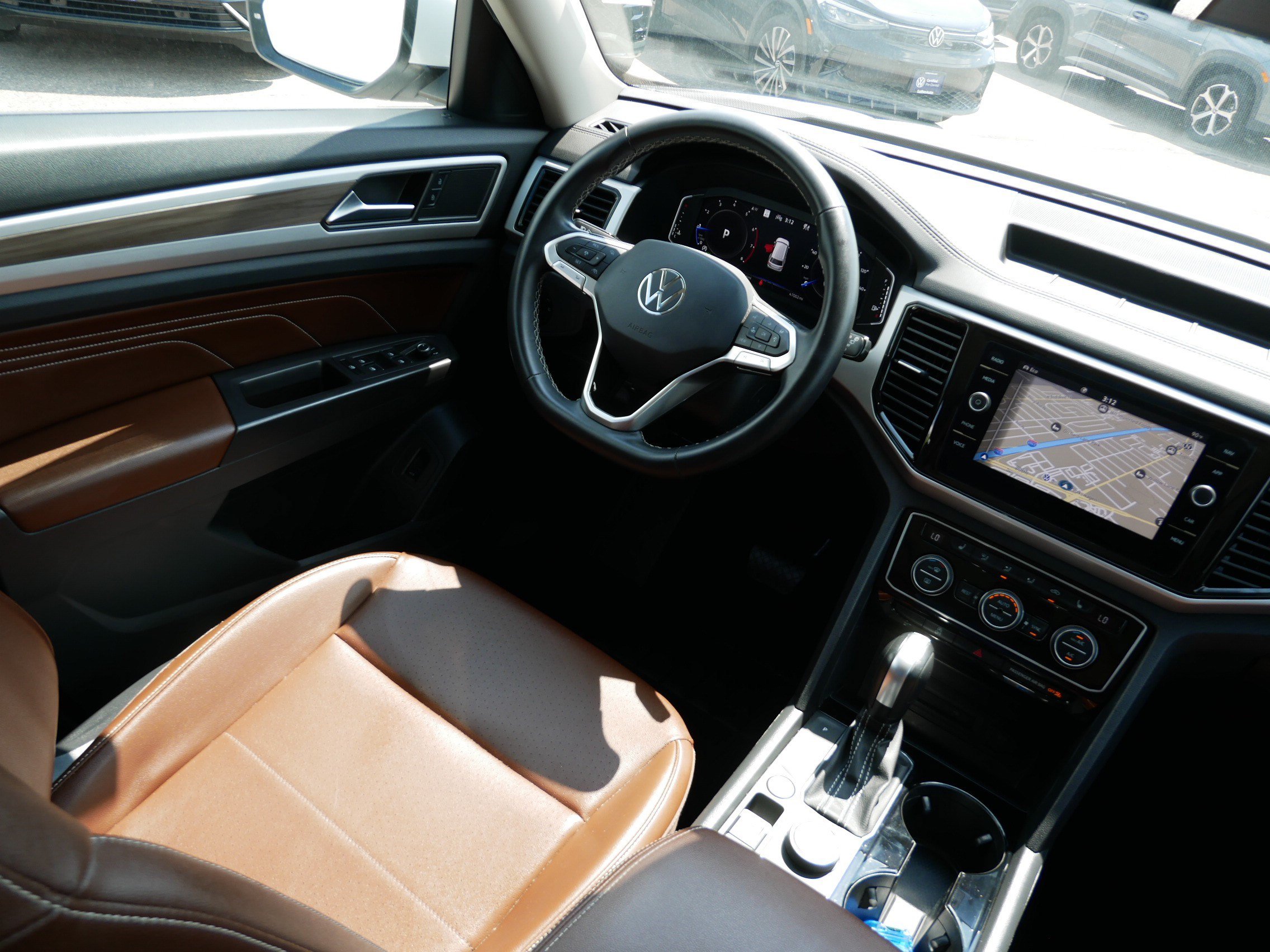 Certified 2022 Volkswagen Atlas SEL AWD/4WD image 9