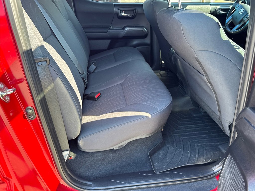 Used 2019 Toyota Tacoma TRD Off-Road image 15