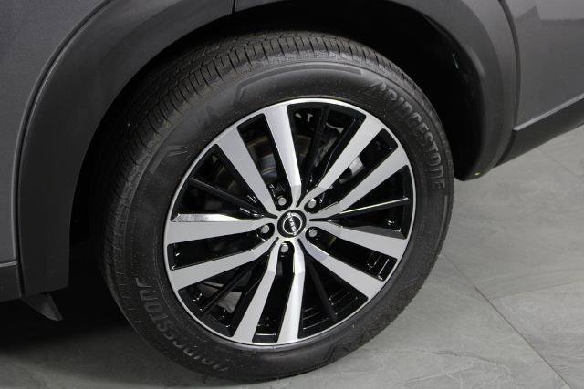 Certified 2023 Nissan Pathfinder Platinum image 9