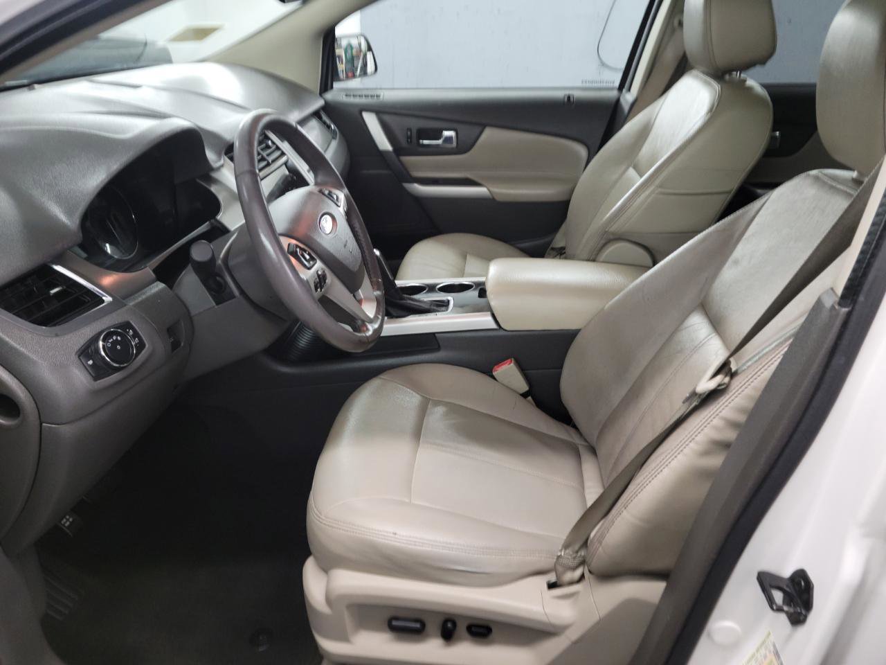 Used 2014 Ford Edge SEL w/ Equipment Group 205A FWD image 7