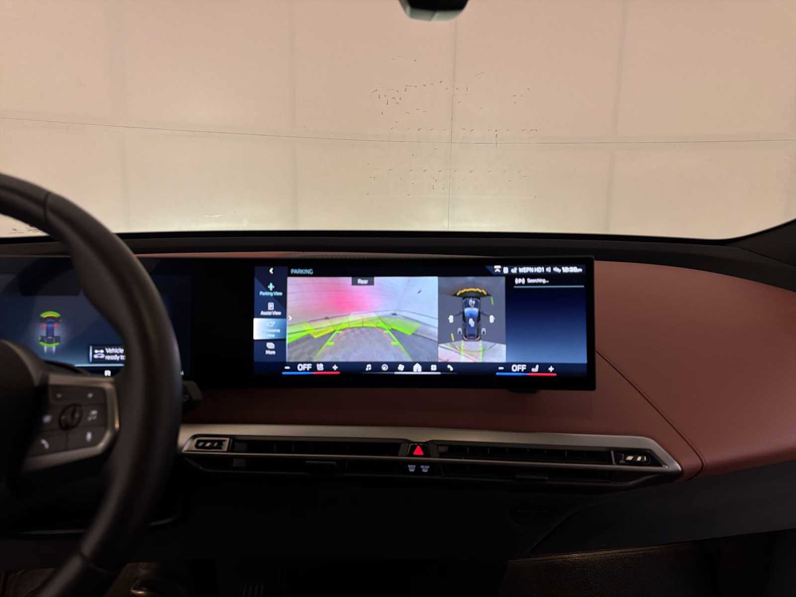 Used 2025 BMW iX M60 w/ Luxury Package image 15