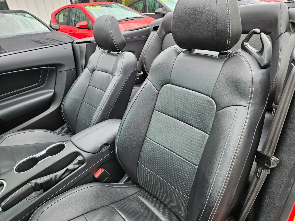 Used 2018 Ford Mustang GT Premium image 24