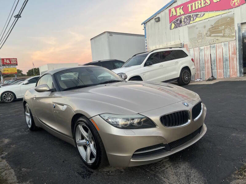 Used 2009 BMW Z4 sDrive30i image 13