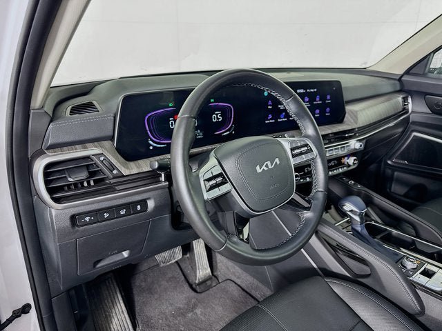 Used 2025 Kia Telluride EX AWD/4WD image 9