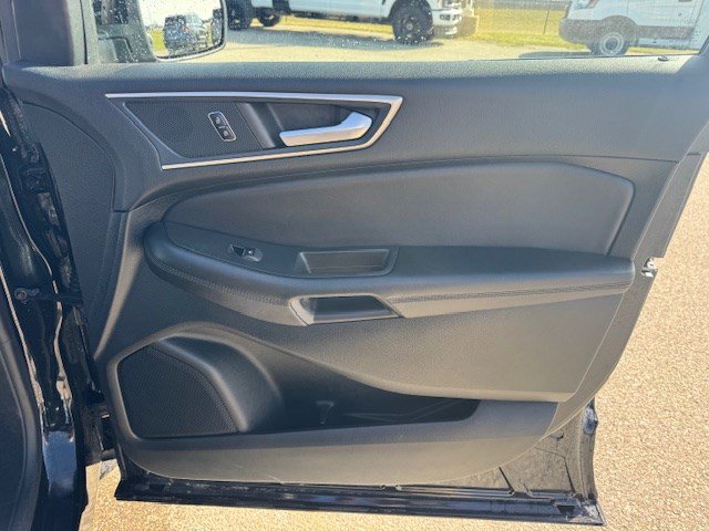 Certified 2023 Ford Edge SEL w/ Convenience Package image 32