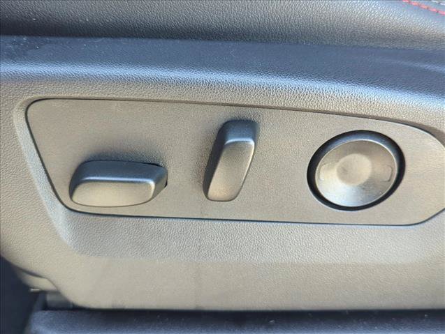 Used 2026 Chevrolet Suburban RST w/ Comfort Package RWD image 8