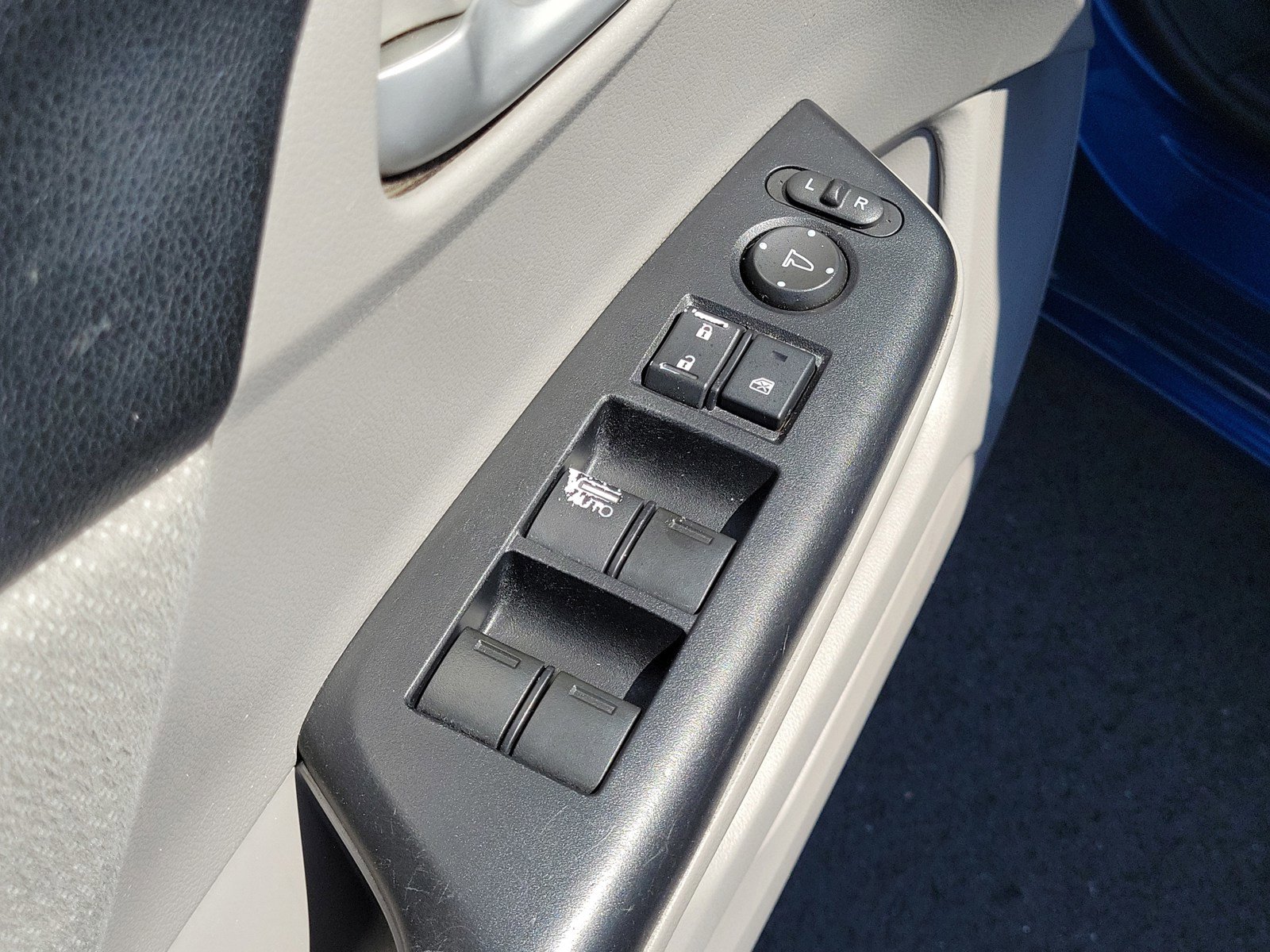 Used 2013 Honda Civic LX image 14