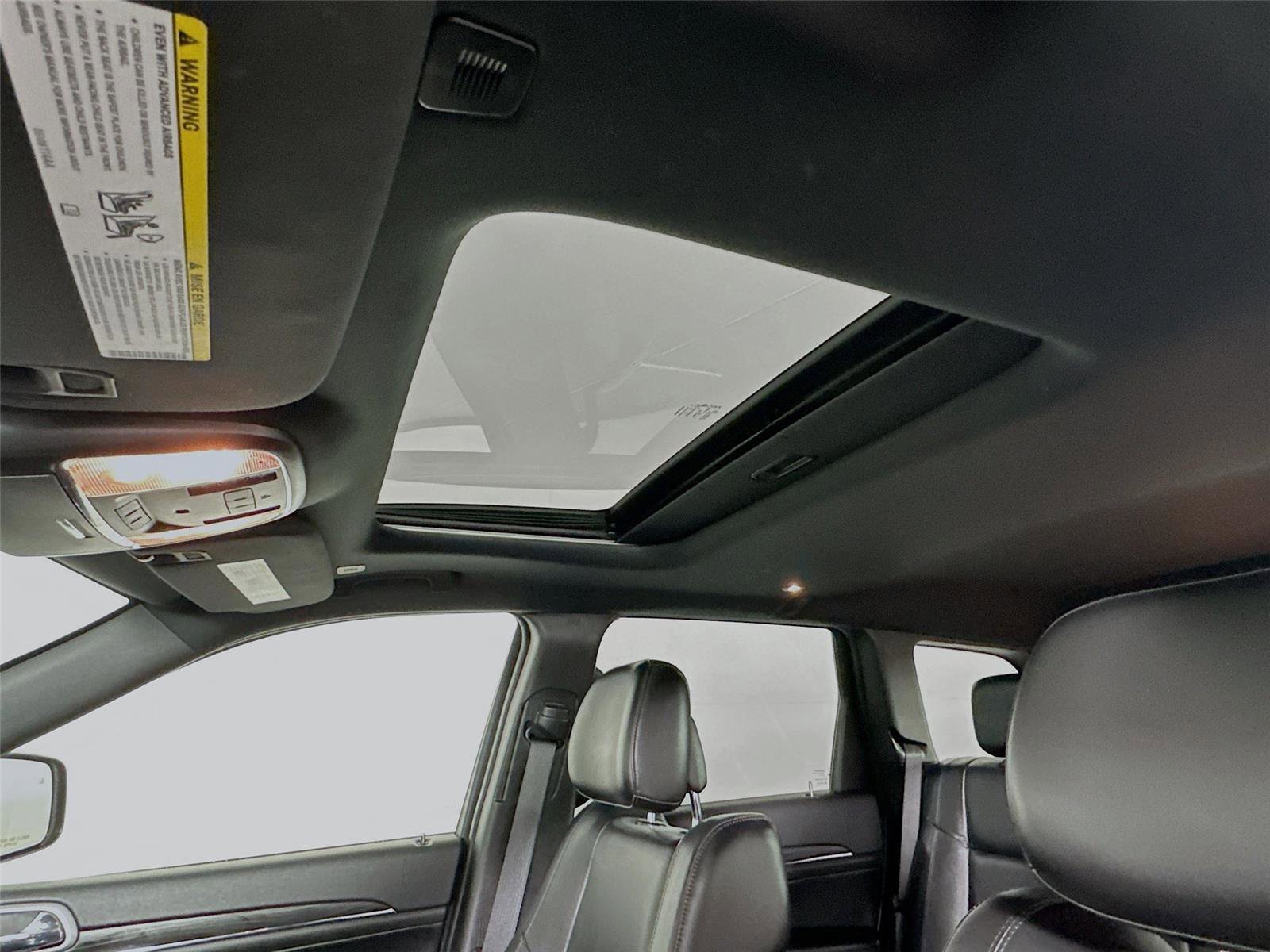 Used 2020 Jeep Grand Cherokee Limited w/ Trailer Tow Group IV image 17