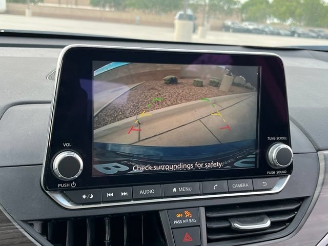 Used 2025 Nissan Altima 2.5 SV FWD image 18