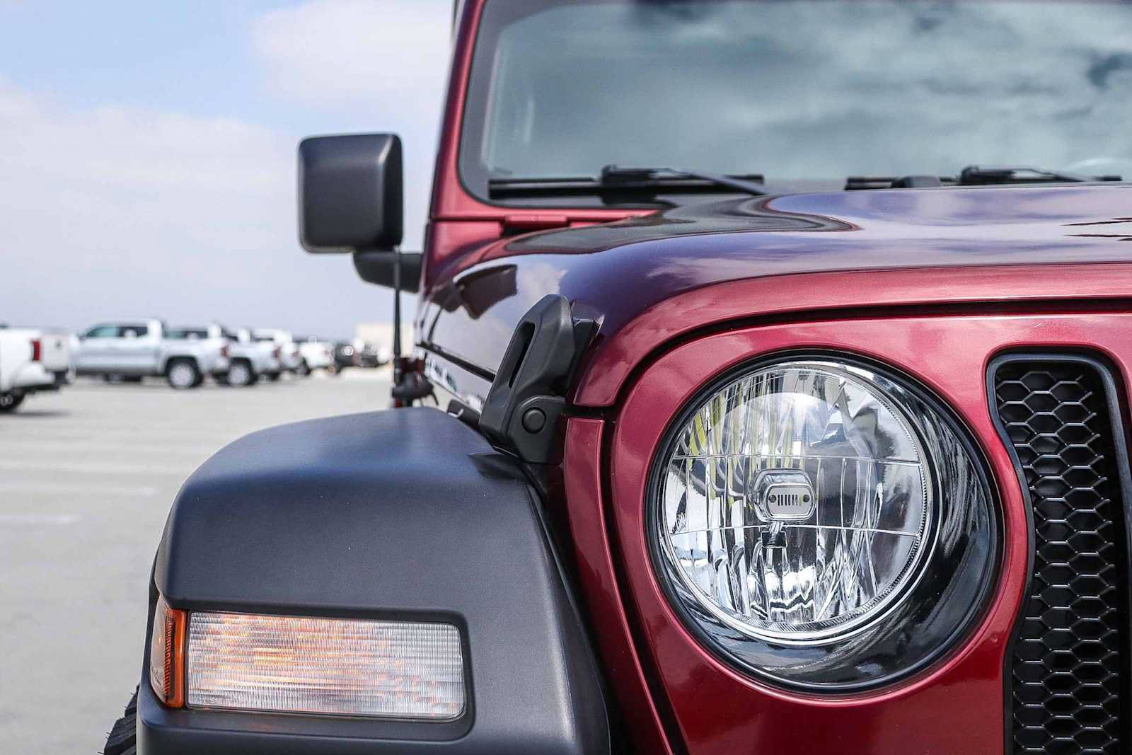 Used 2021 Jeep Wrangler Unlimited Sport AWD/4WD image 9