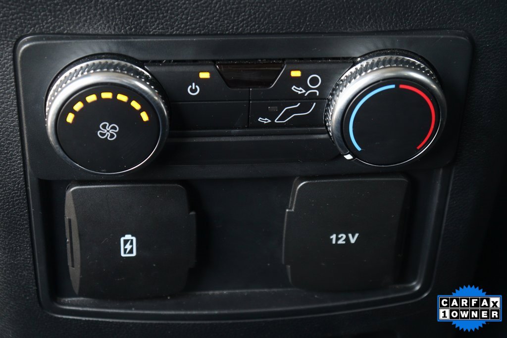 Used 2021 Ford Explorer XLT image 31