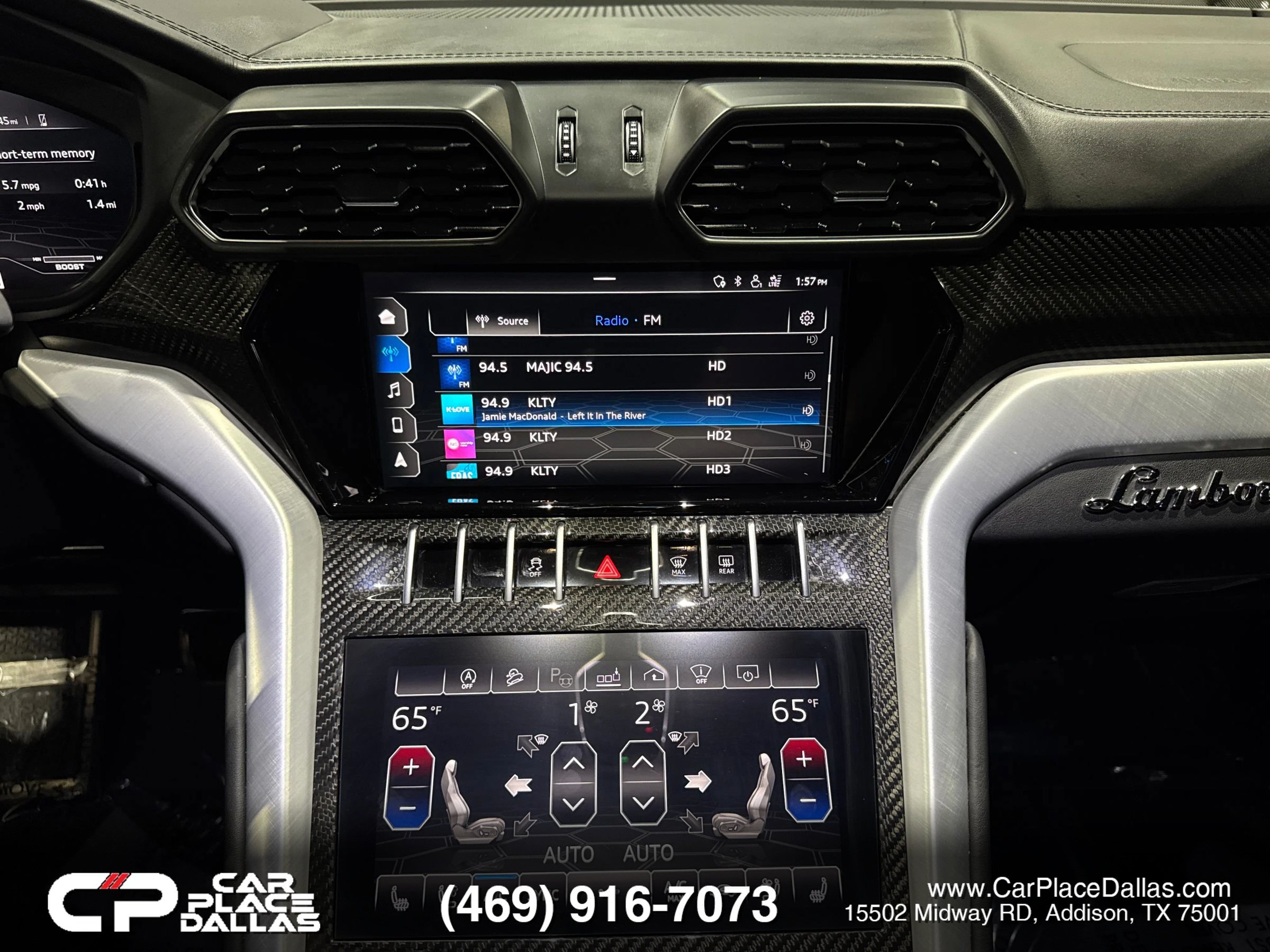 Used 2021 Lamborghini Urus AWD/4WD image 39