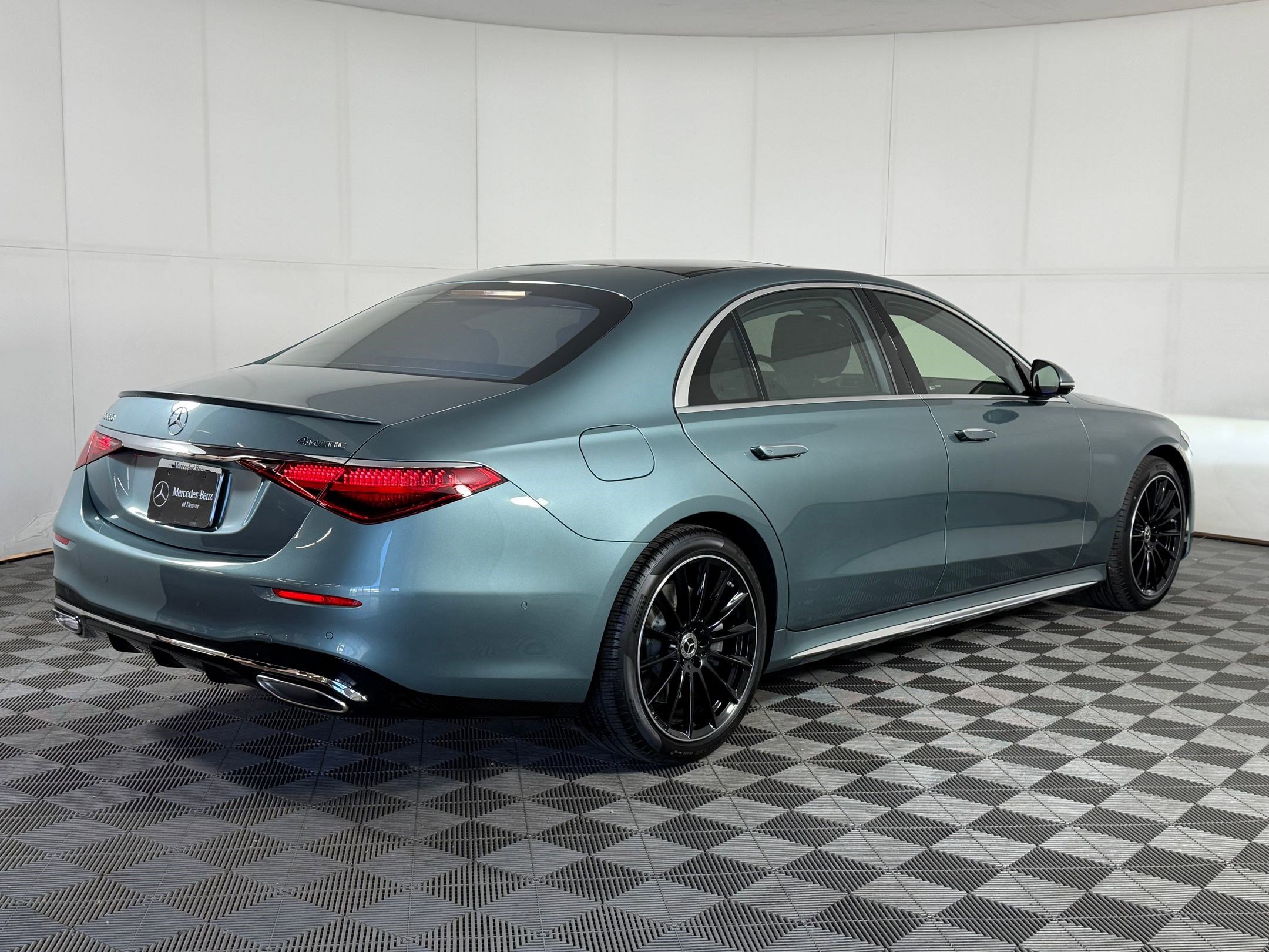 New 2026 Mercedes-Benz S 580 4MATIC Sedan image 9