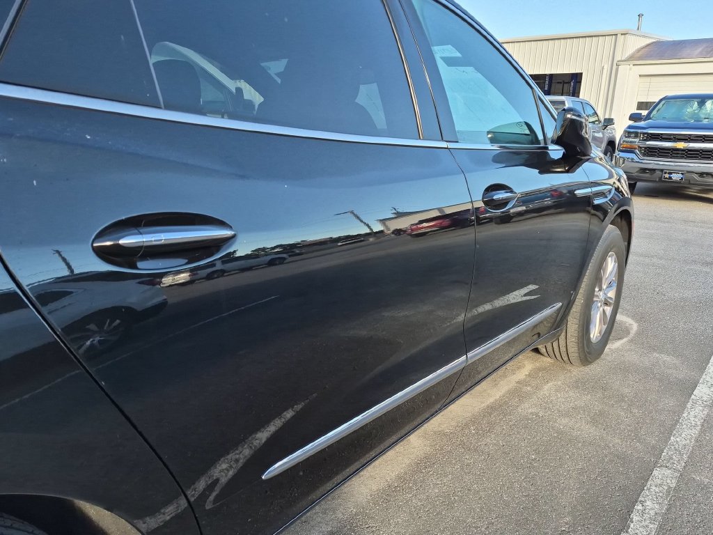 Used 2023 Buick Enclave Essence FWD image 12