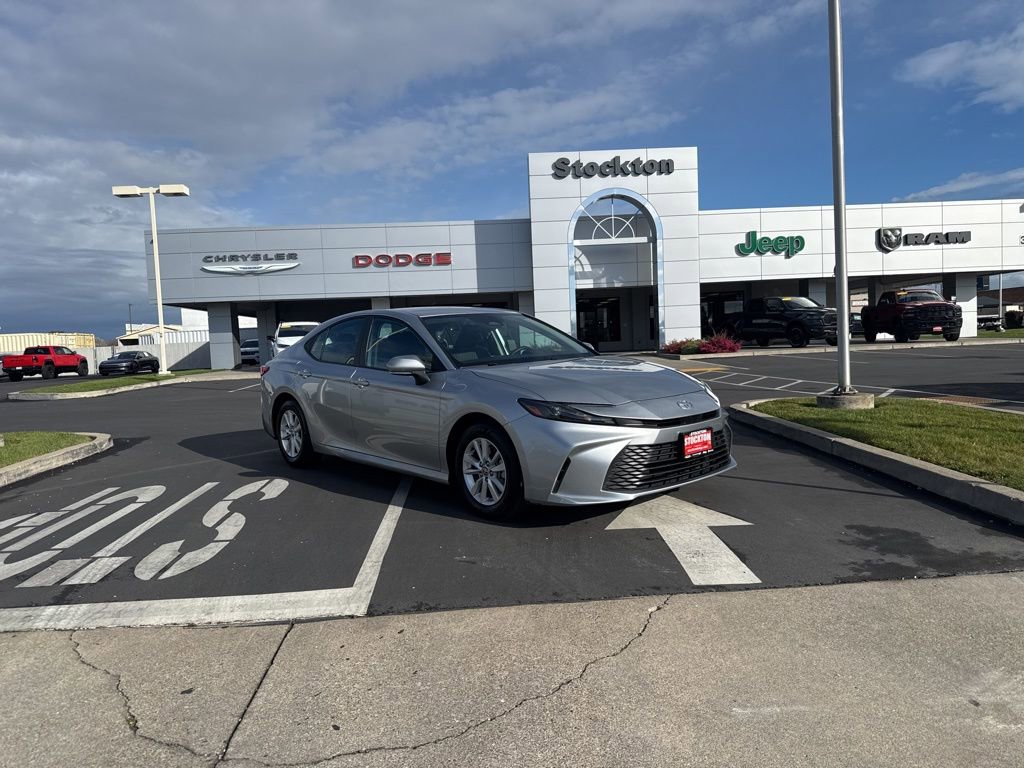 Used 2025 Toyota Camry LE