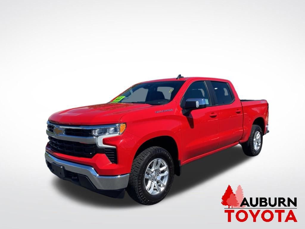Used 2023 Chevrolet Silverado 1500 LT w/ Convenience Package II AWD/4WD image 3