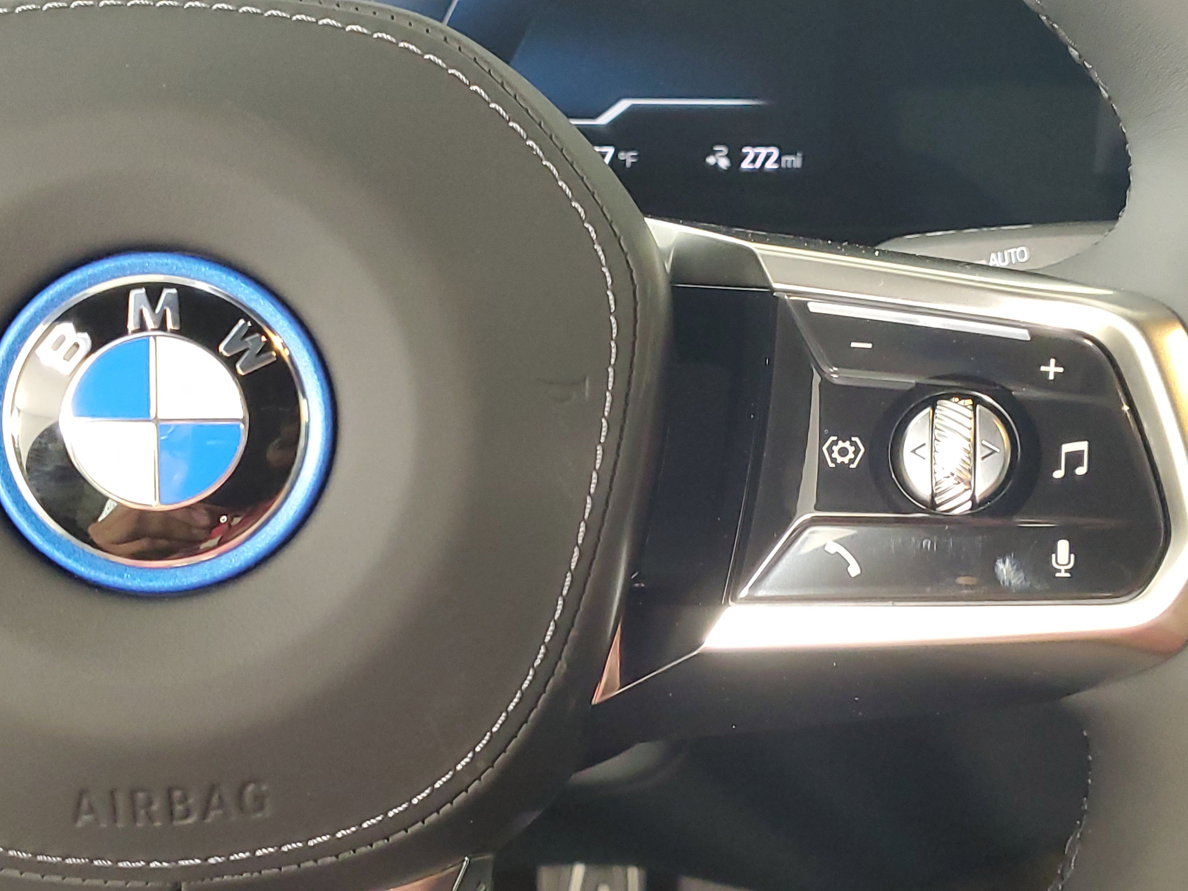 New 2025 BMW i7 xDrive60 image 14