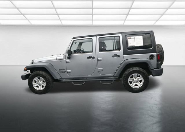 Used 2013 Jeep Wrangler Unlimited Sport w/ Connectivity Group image 6