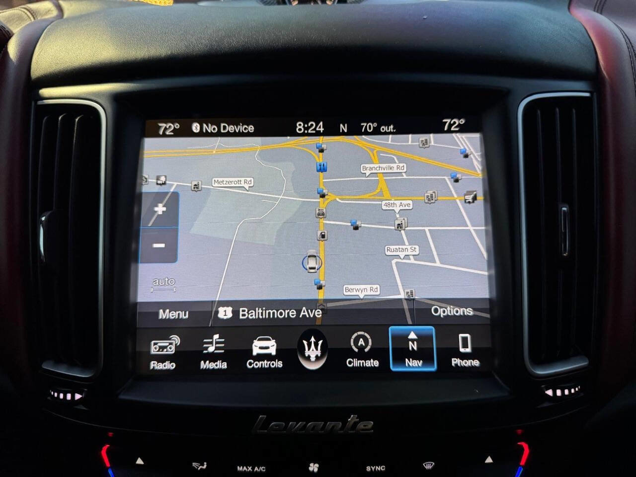 Used 2018 Maserati Levante image 24