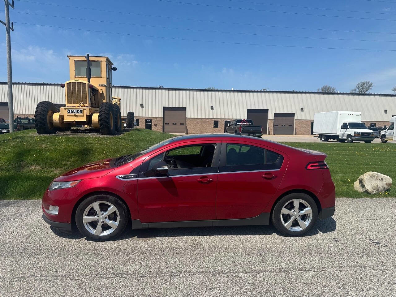Used 2012 Chevrolet Volt Premium w/ Premium Trim Package FWD image 7
