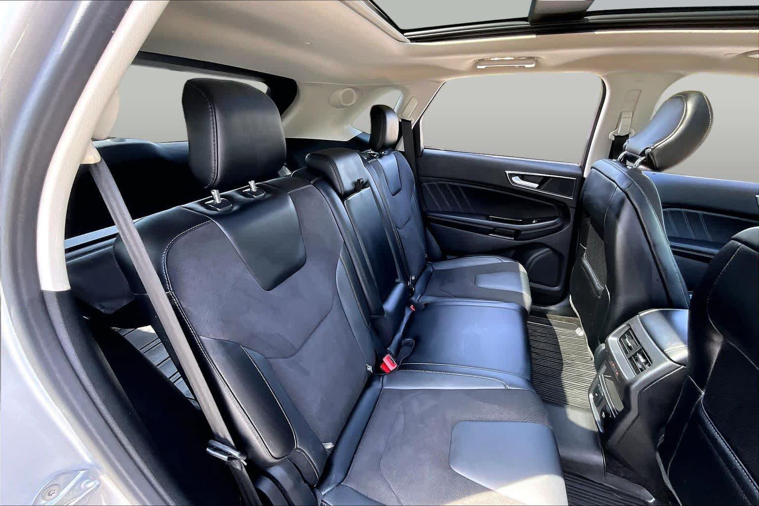 Used 2018 Ford Edge Sport w/ Equipment Group 401A AWD/4WD image 21