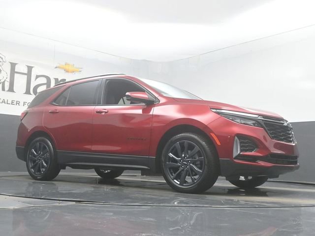 Used 2024 Chevrolet Equinox RS FWD image 2