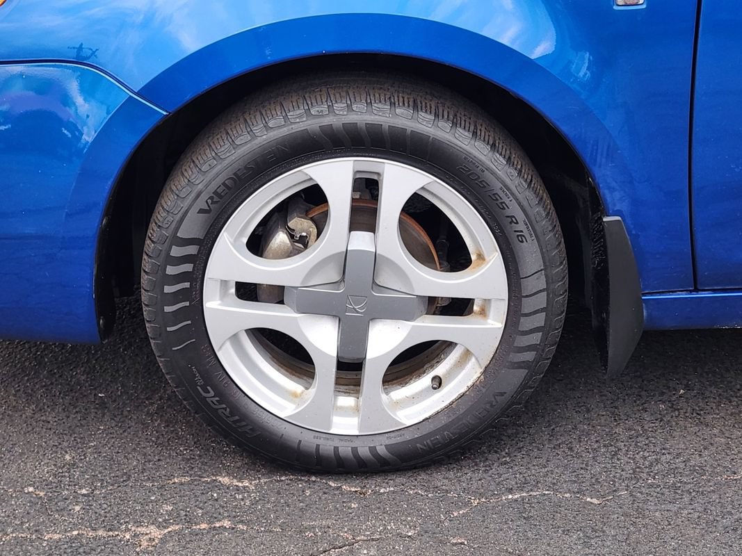 Used 2004 Saturn ION Level 3 w/ Travel Pkg FWD image 14