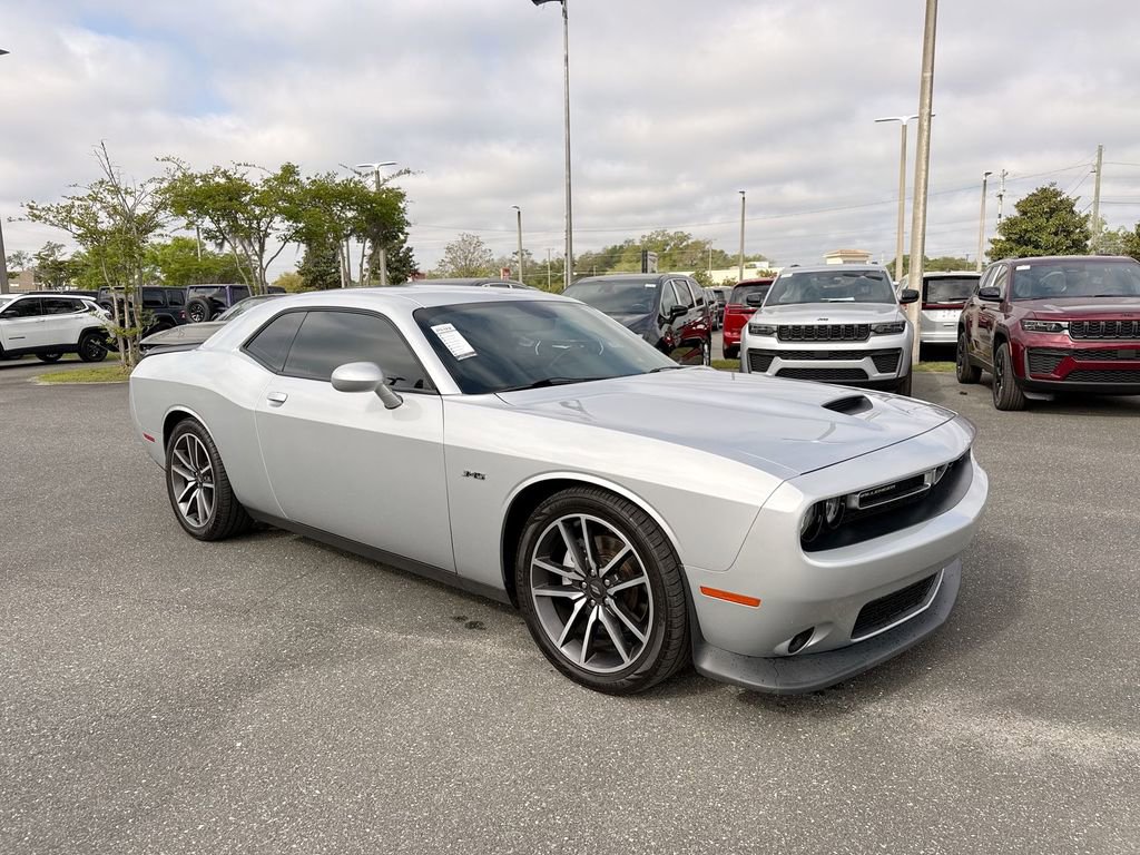 Used 2023 Dodge Challenger R/T RWD image 1