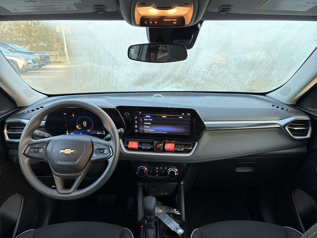 Used 2024 Chevrolet TrailBlazer LT FWD image 19