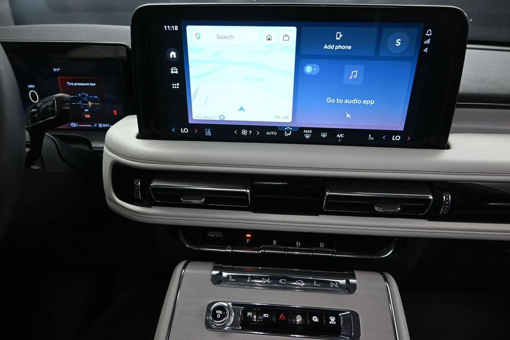 Used 2025 Lincoln Aviator Reserve w/ Luxury Package RWD image 28