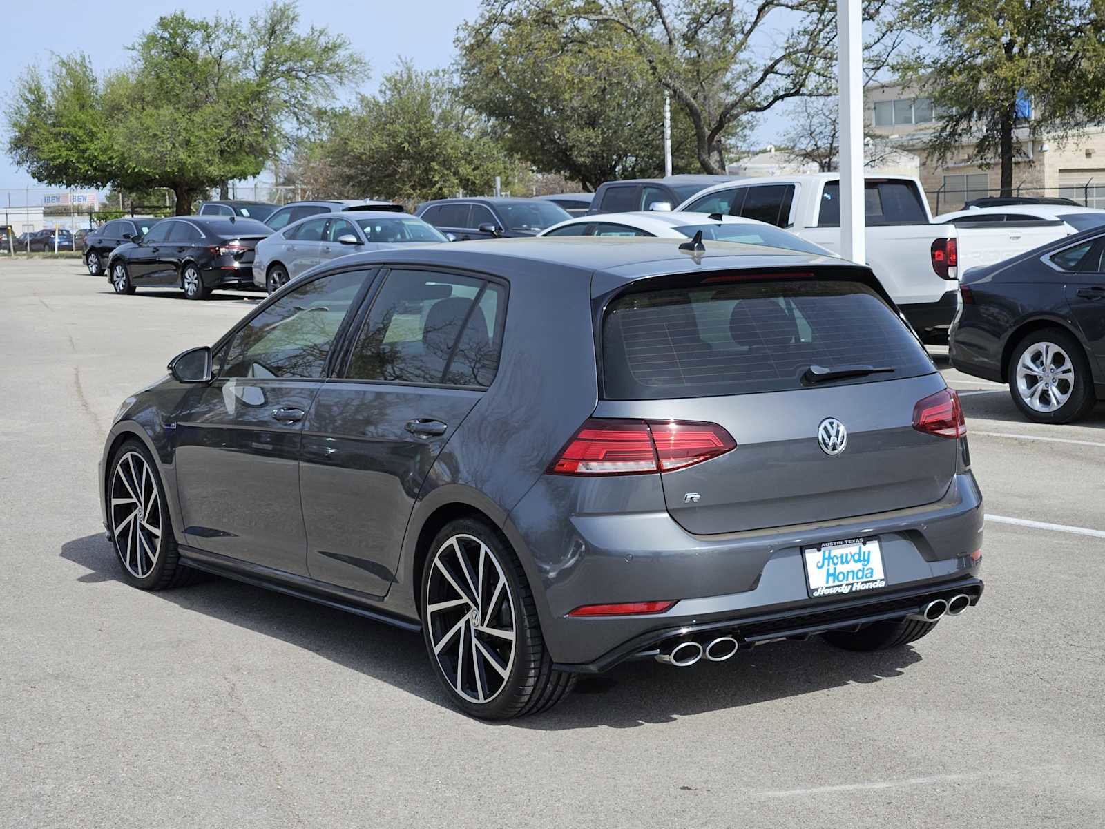 Used 2019 Volkswagen Golf R 4-Door image 5
