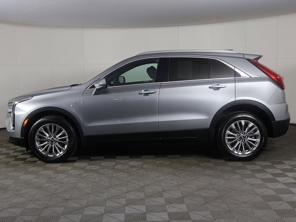 Used 2024 Cadillac XT4 Premium Luxury image 15