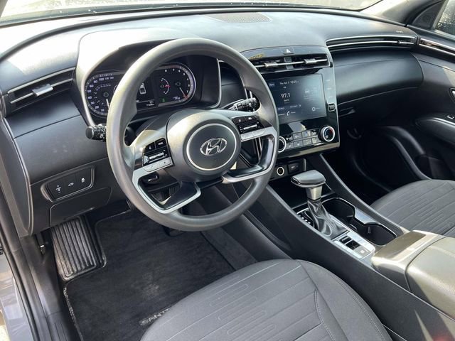 Used 2023 Hyundai Santa Cruz SE image 25