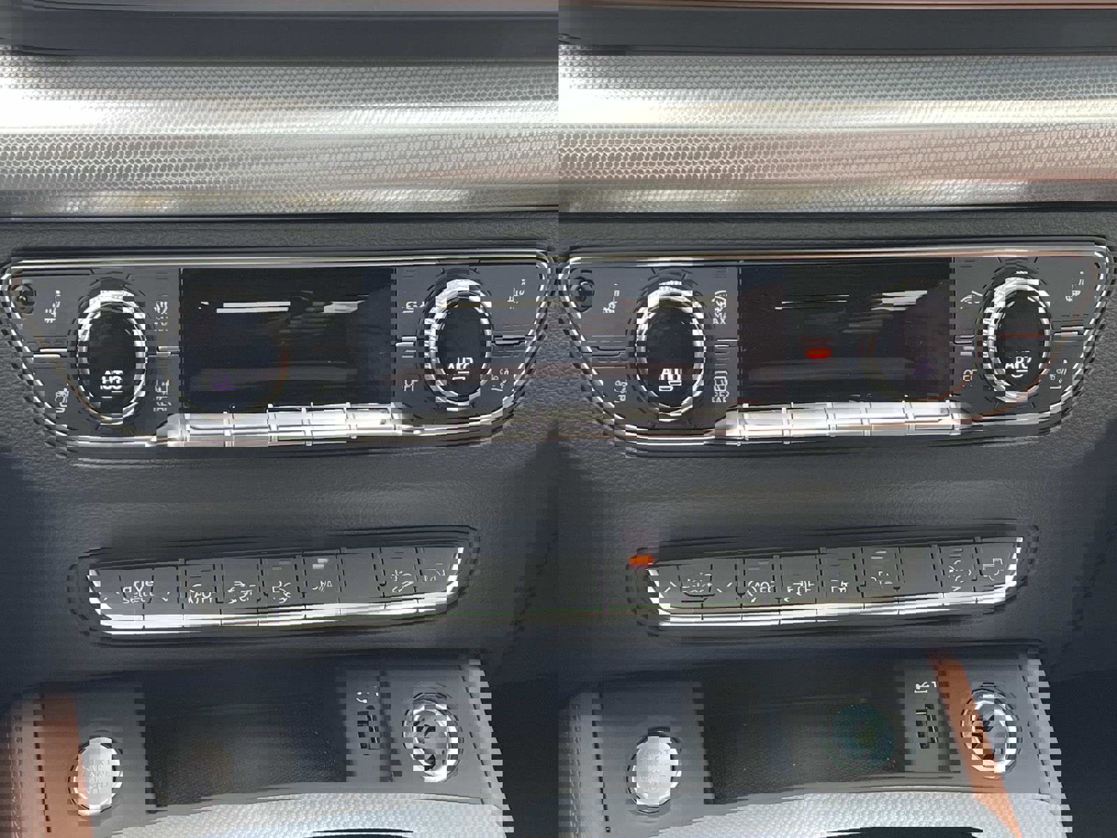 Certified 2024 Audi Q5 2.0T Prestige w/ Prestige Package image 29