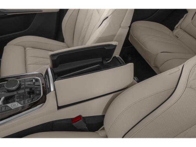 New 2027 BMW X7 xDrive40i w/ Executive Package AWD/4WD image 16