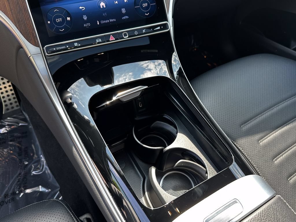 Certified 2025 Mercedes-Benz GLC 300 w/ AMG Line image 32