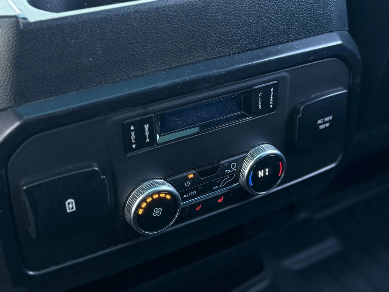 Used 2018 Ford Expedition Limited w/ Equipment Group 301A image 21