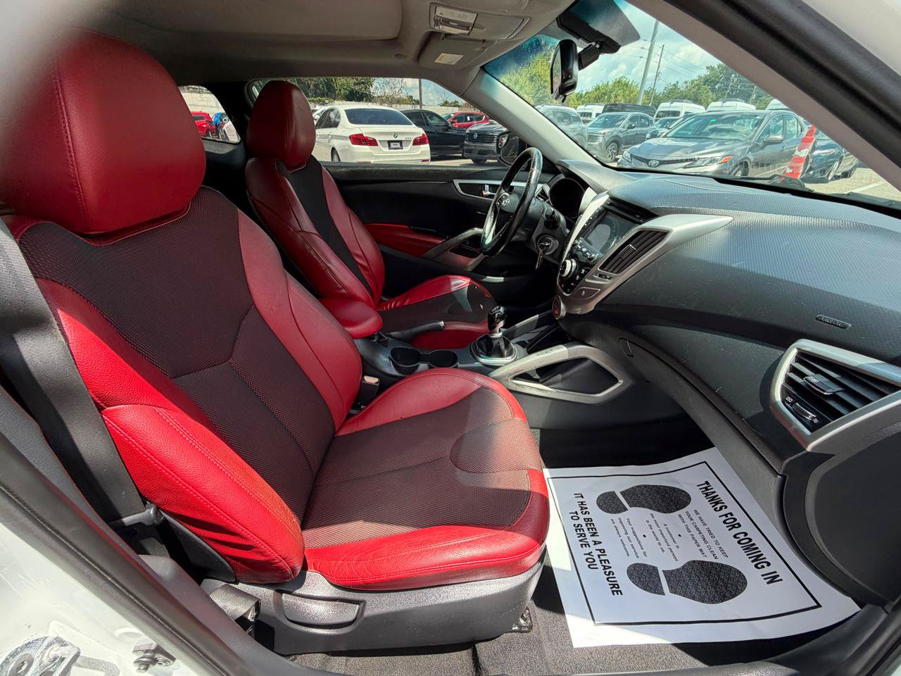 Used 2012 Hyundai Veloster w/ Style Pkg FWD image 9