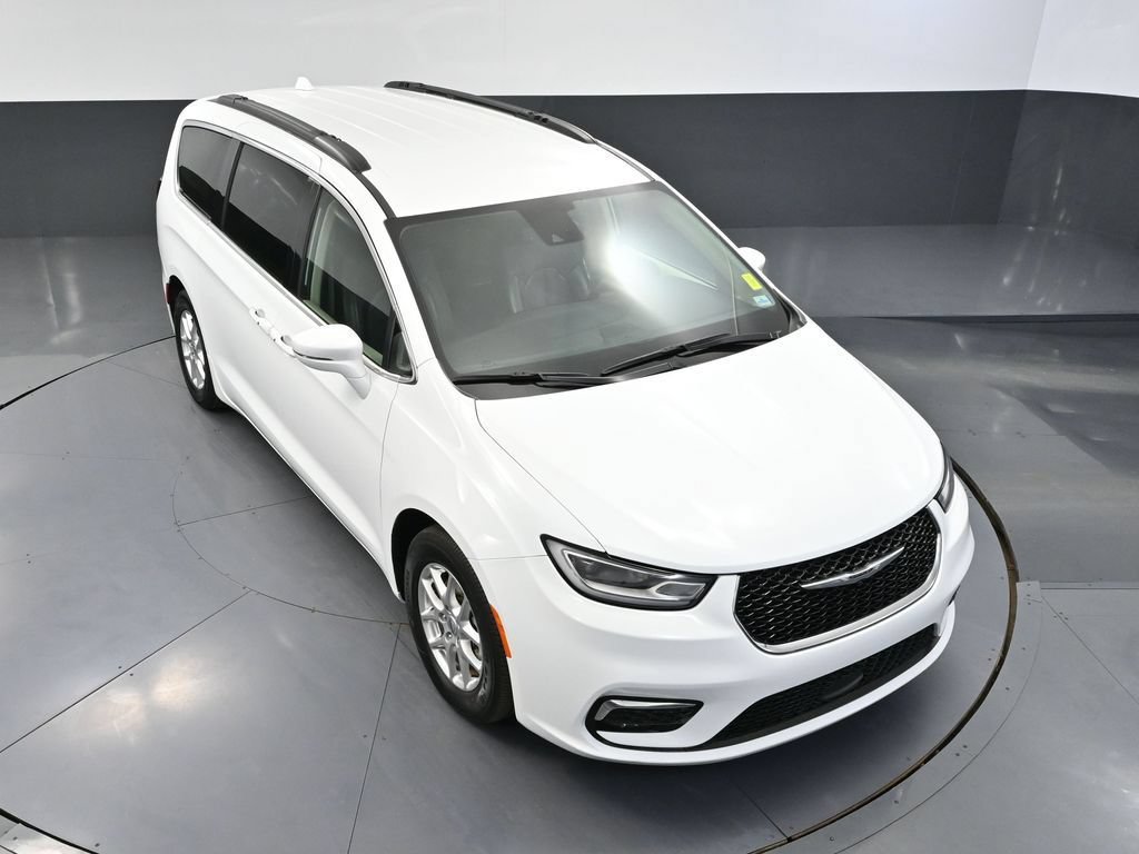 Used 2022 Chrysler Pacifica Touring-L FWD image 57