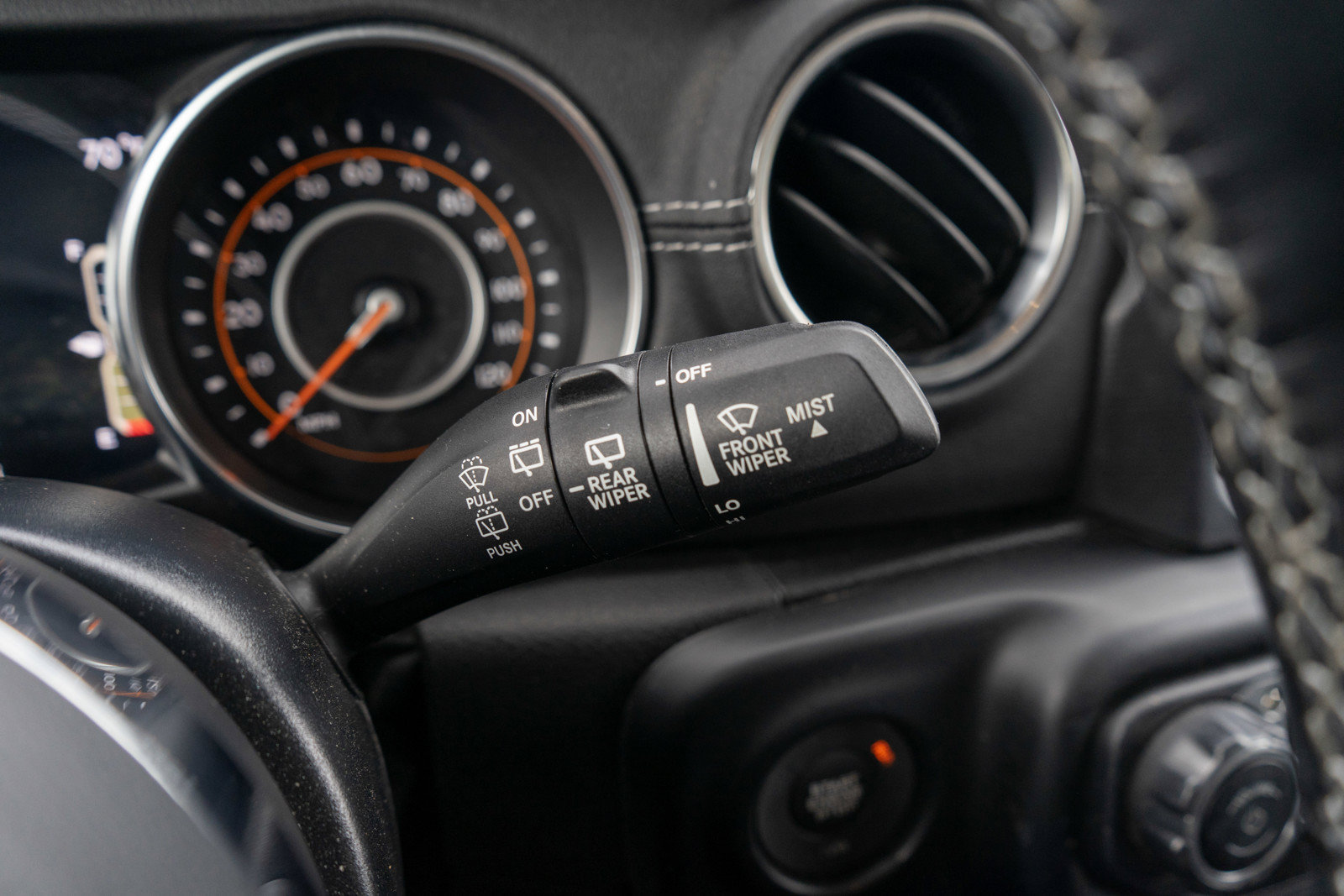 Used 2022 Jeep Wrangler Unlimited Sahara w/ LED Lighting Group AWD/4WD image 27