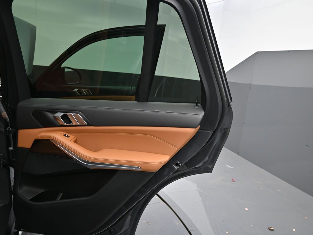 New 2026 BMW X5 sDrive40i w/ Parking Assistance Package RWD image 27