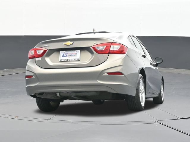 Used 2017 Chevrolet Cruze LT w/ Convenience Package FWD image 50