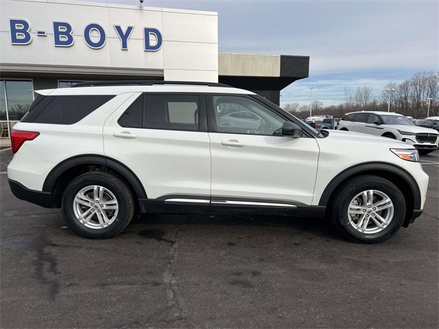Used 2022 Ford Explorer XLT w/ Equipment Group 202A image 10