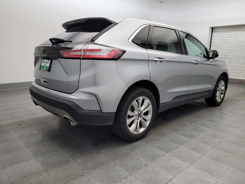 Used 2024 Ford Edge Titanium image 9
