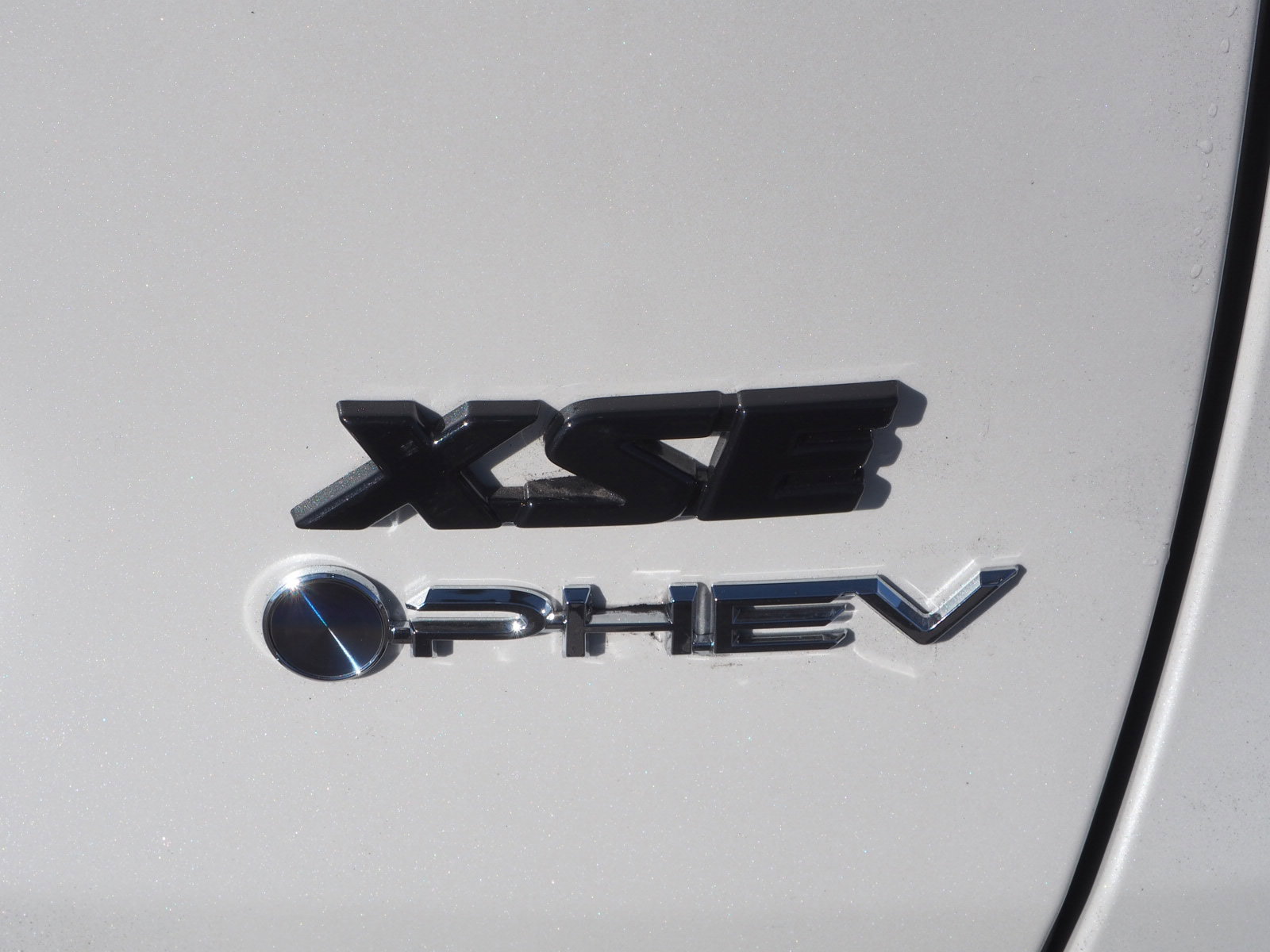 New 2025 Toyota RAV4 XSE w/ Weather Package image 10