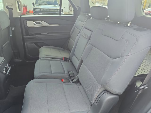 Used 2025 Ford Explorer Active image 13
