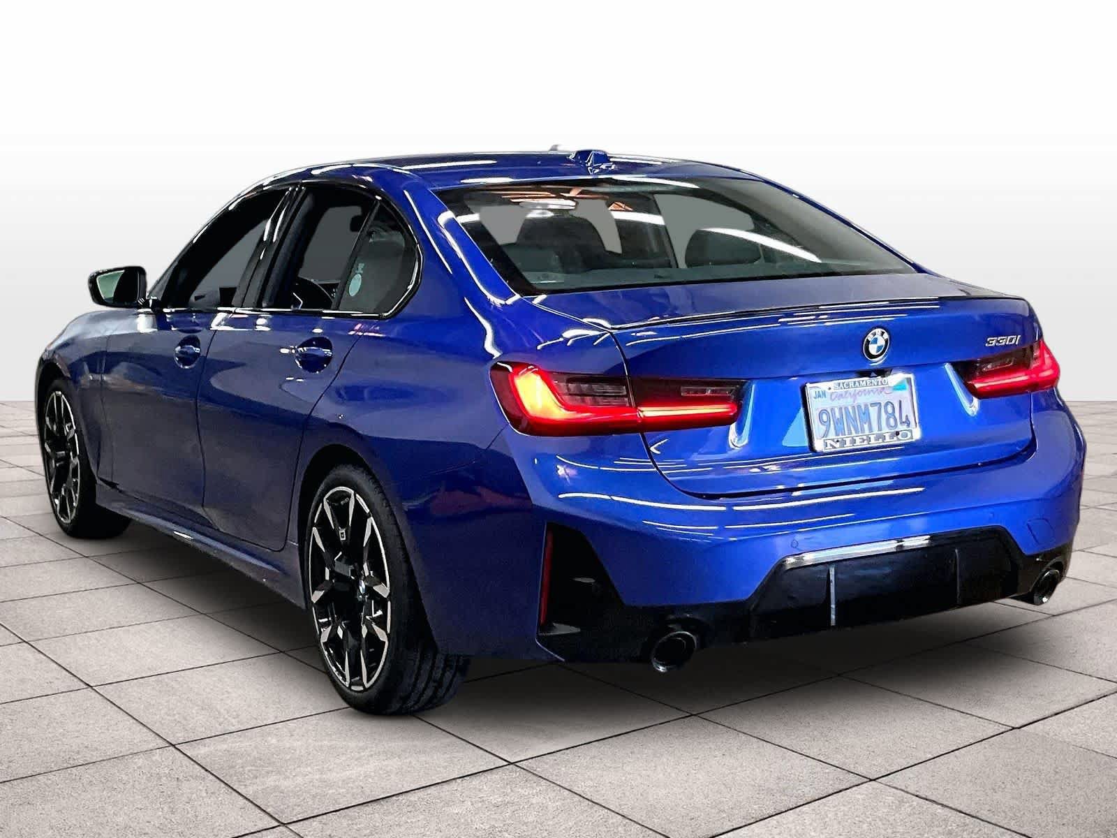 Used 2026 BMW 330i Sedan w/ M Sport Package RWD image 15