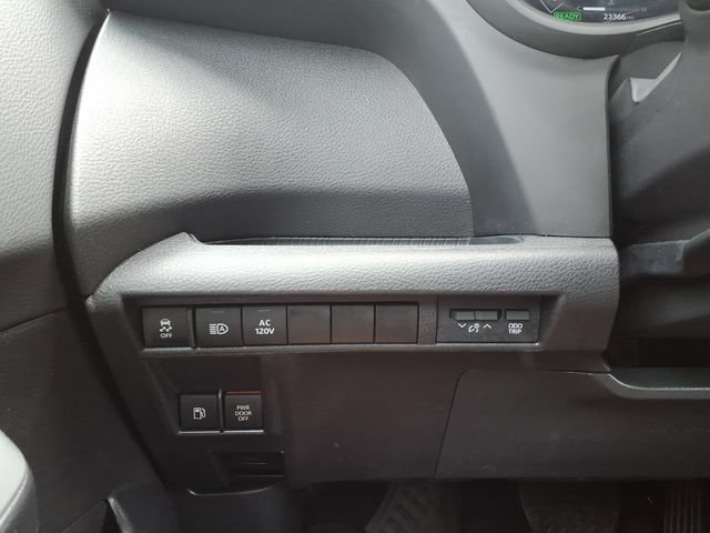 Certified 2025 Toyota Sienna XSE w/ XSE Plus Package AWD/4WD image 17