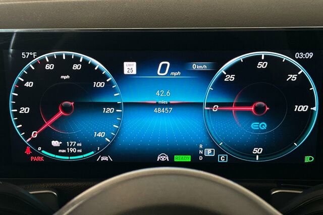 Certified 2022 Mercedes-Benz EQB 350 4MATIC image 34